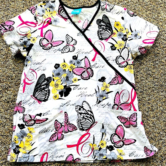 Women’s Medium Butterfly Print Scrub H.Q. Scrub Top - Picture 1 of 1